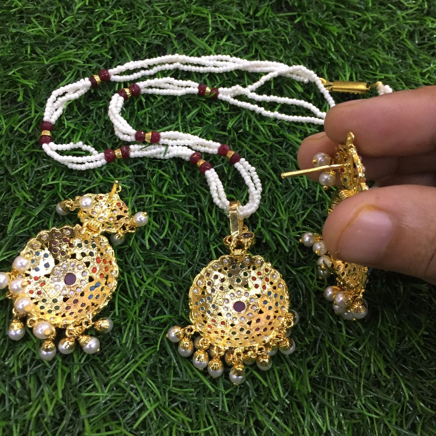 Jadau Pendant Set 395719