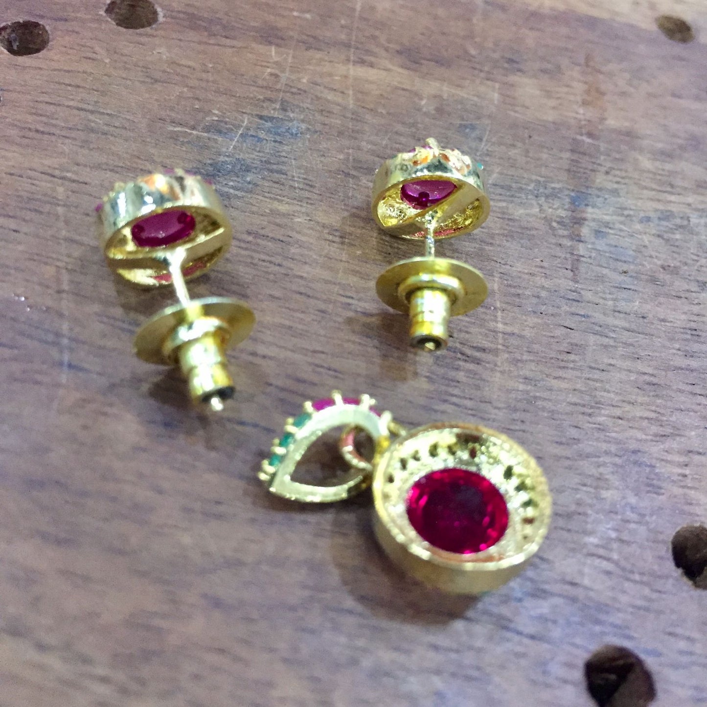 Jadau pendent set 8391749