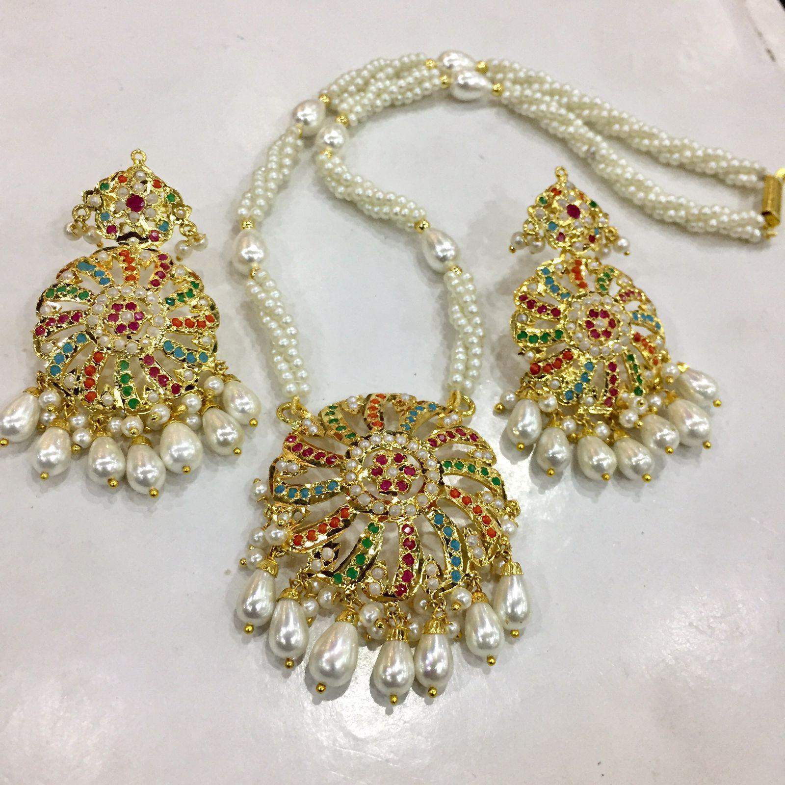 Jadau pendant set 856932 - Vijay & Sons