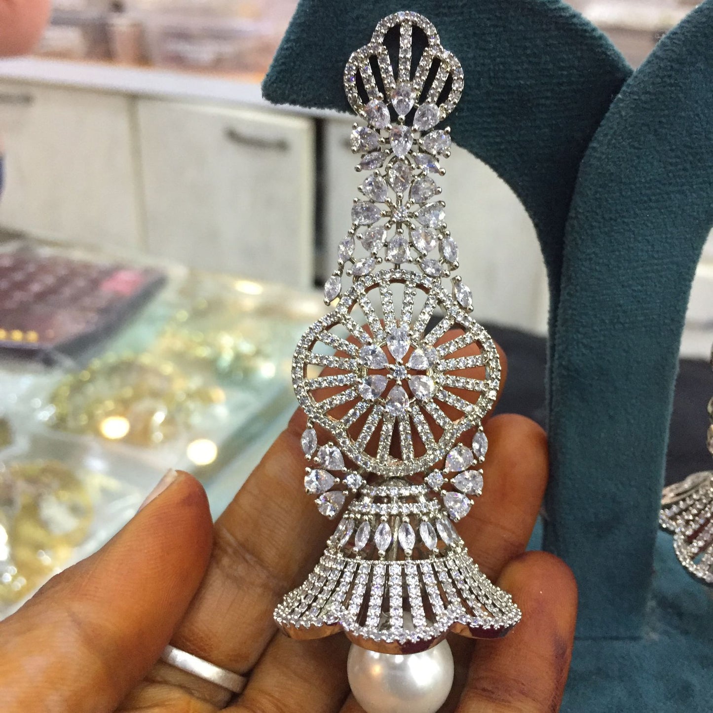 Diamond earrings 33456