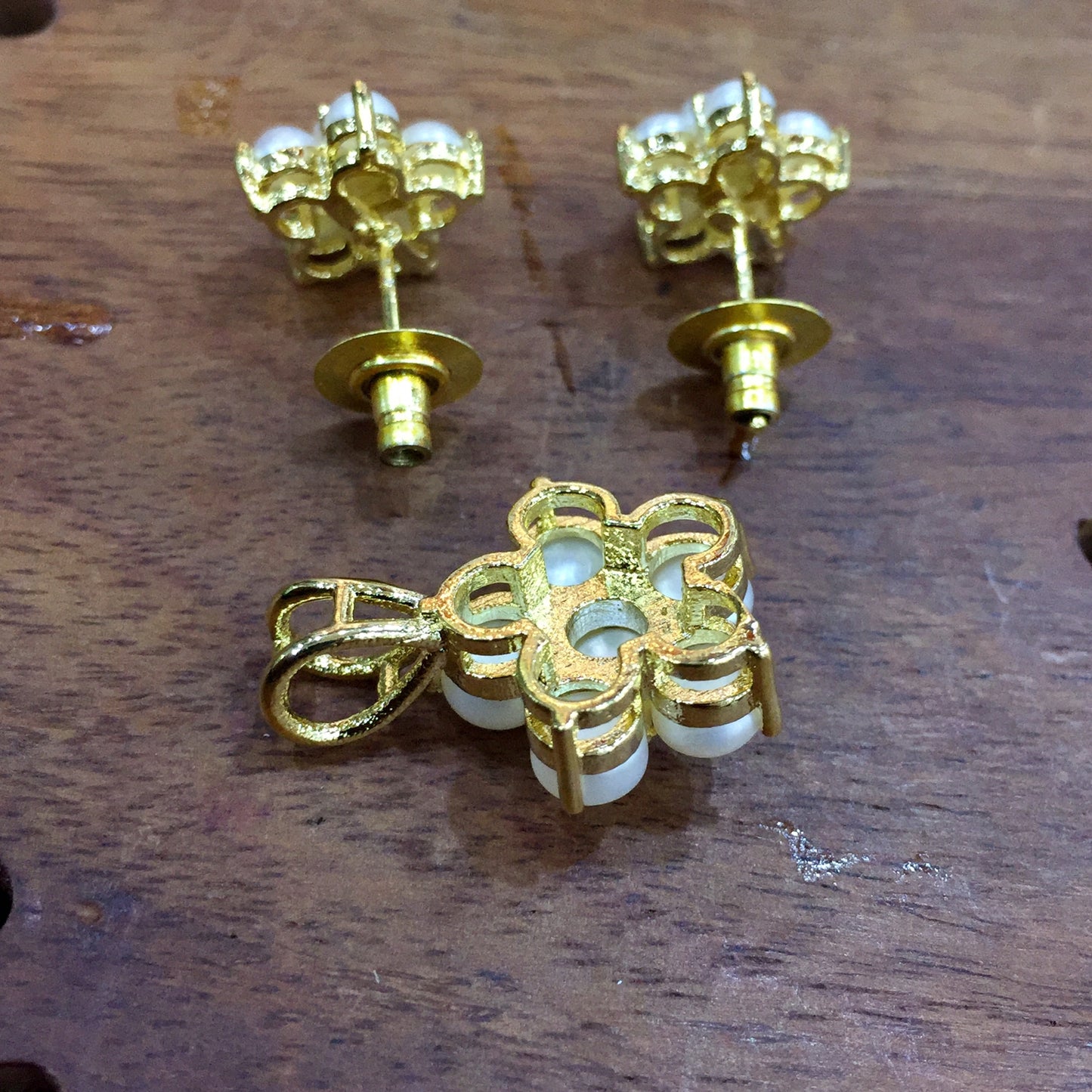Pearl Pendant Set 356557