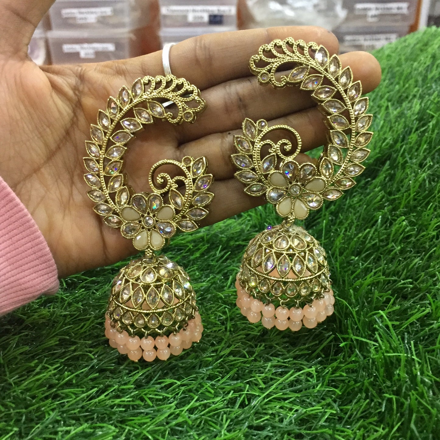 Antique Earrings 565444