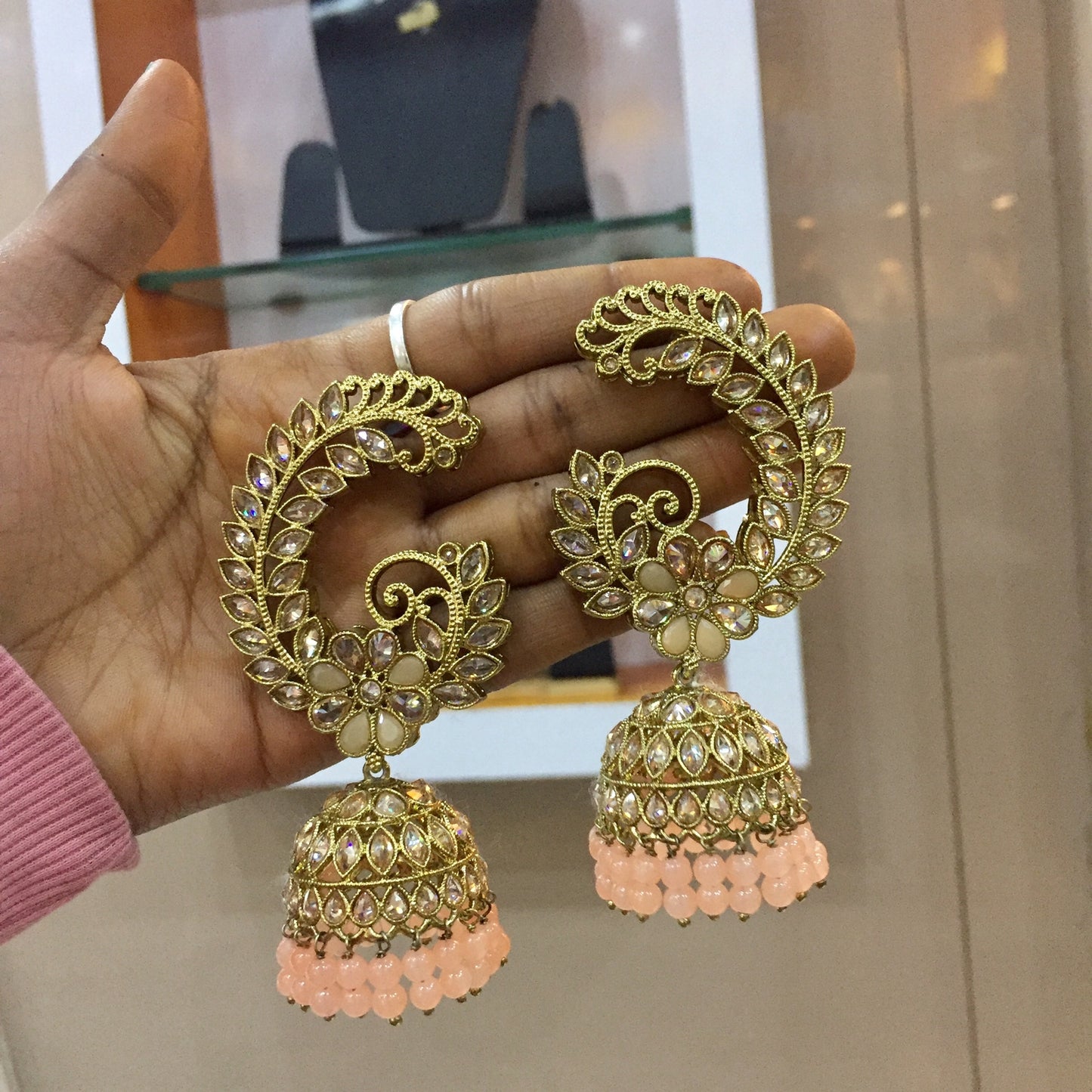 Antique Earrings 565444