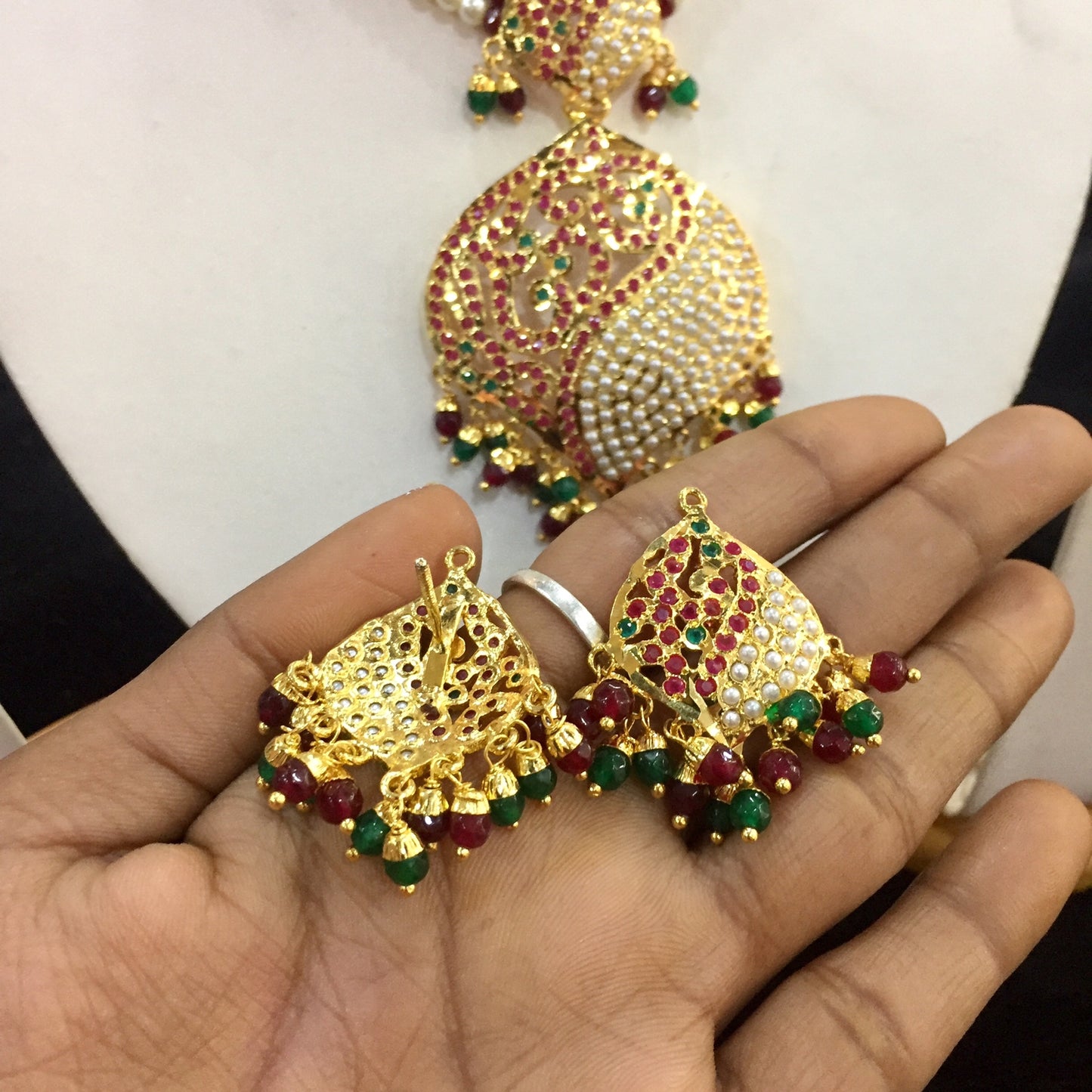 Necklace set 58574900