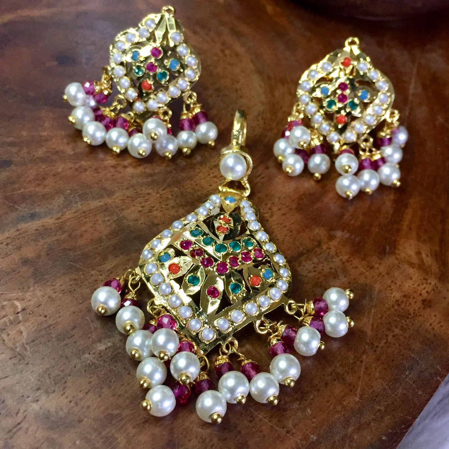 Jadau pendant set 785935