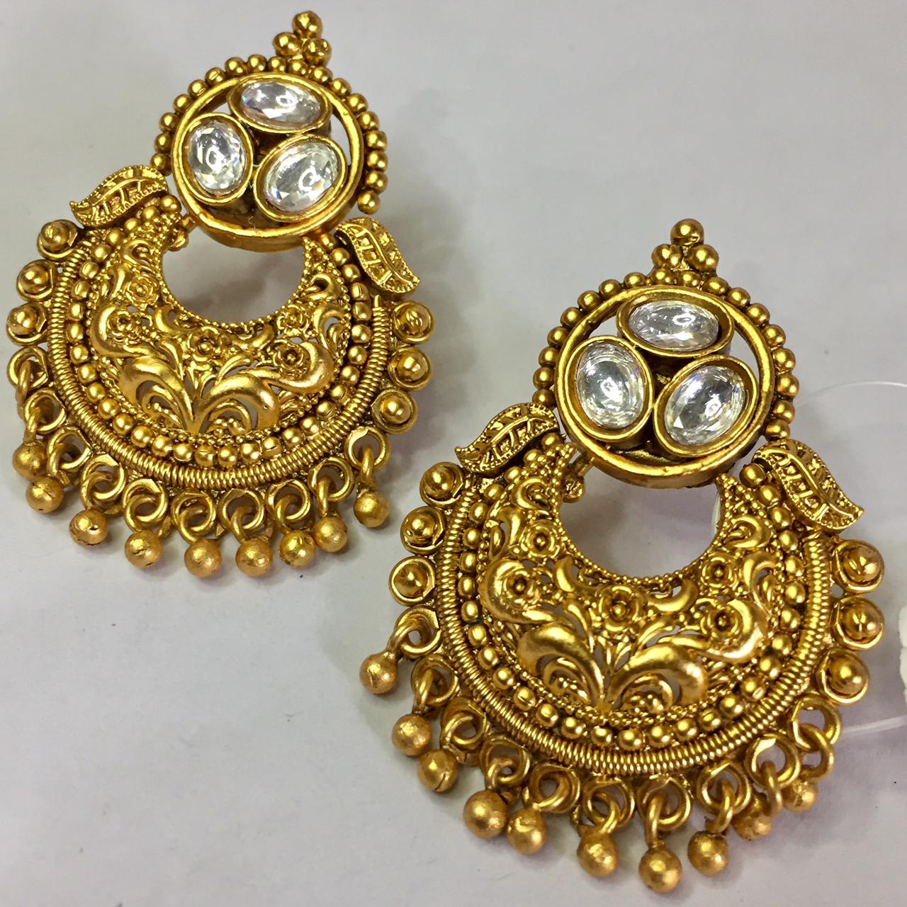 Antique Earrings 565466