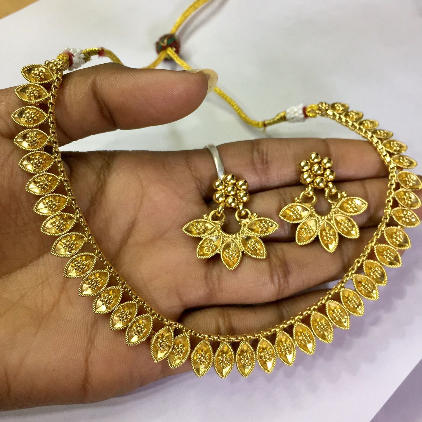 Antique Necklace Set 576456