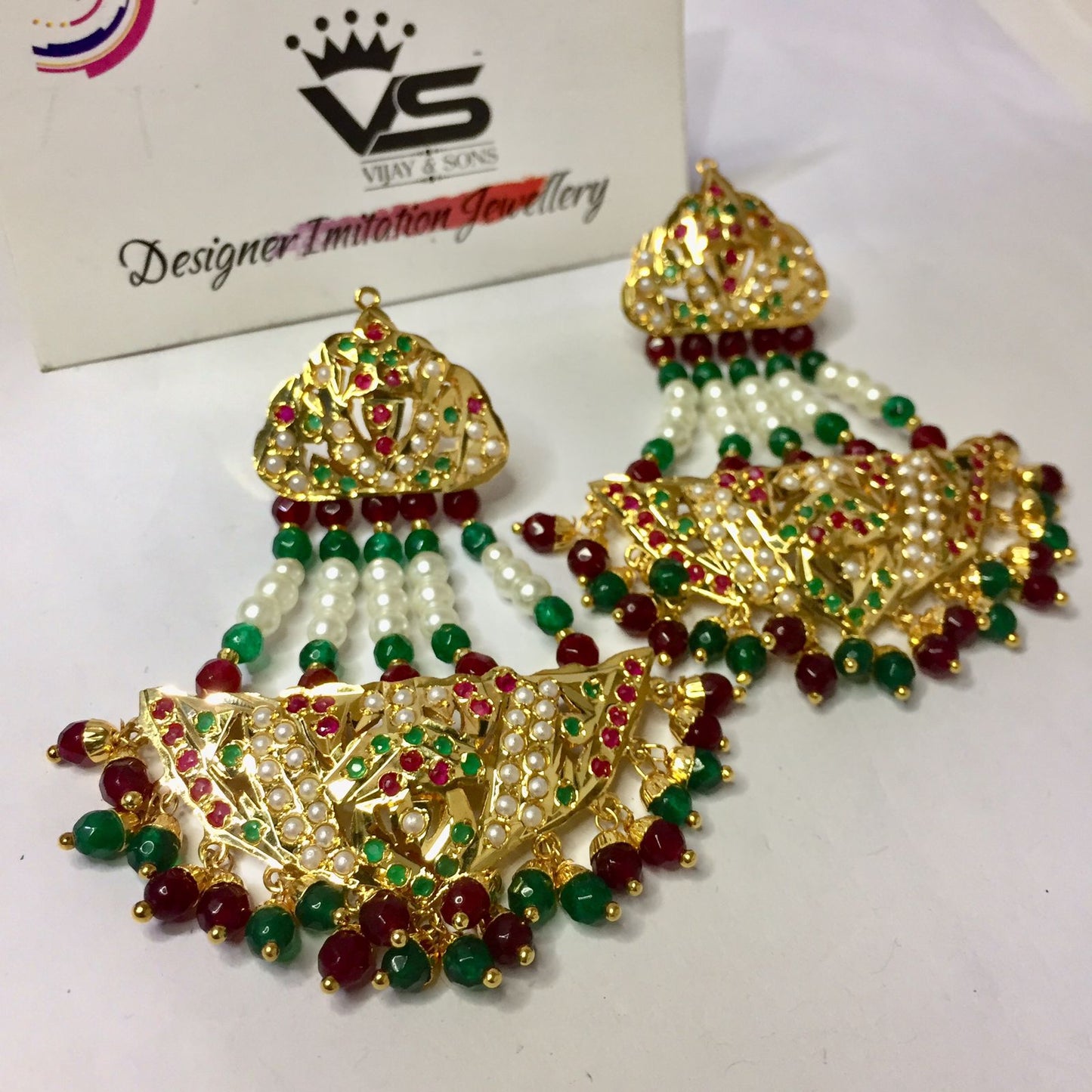 Jadau Earrings 657524