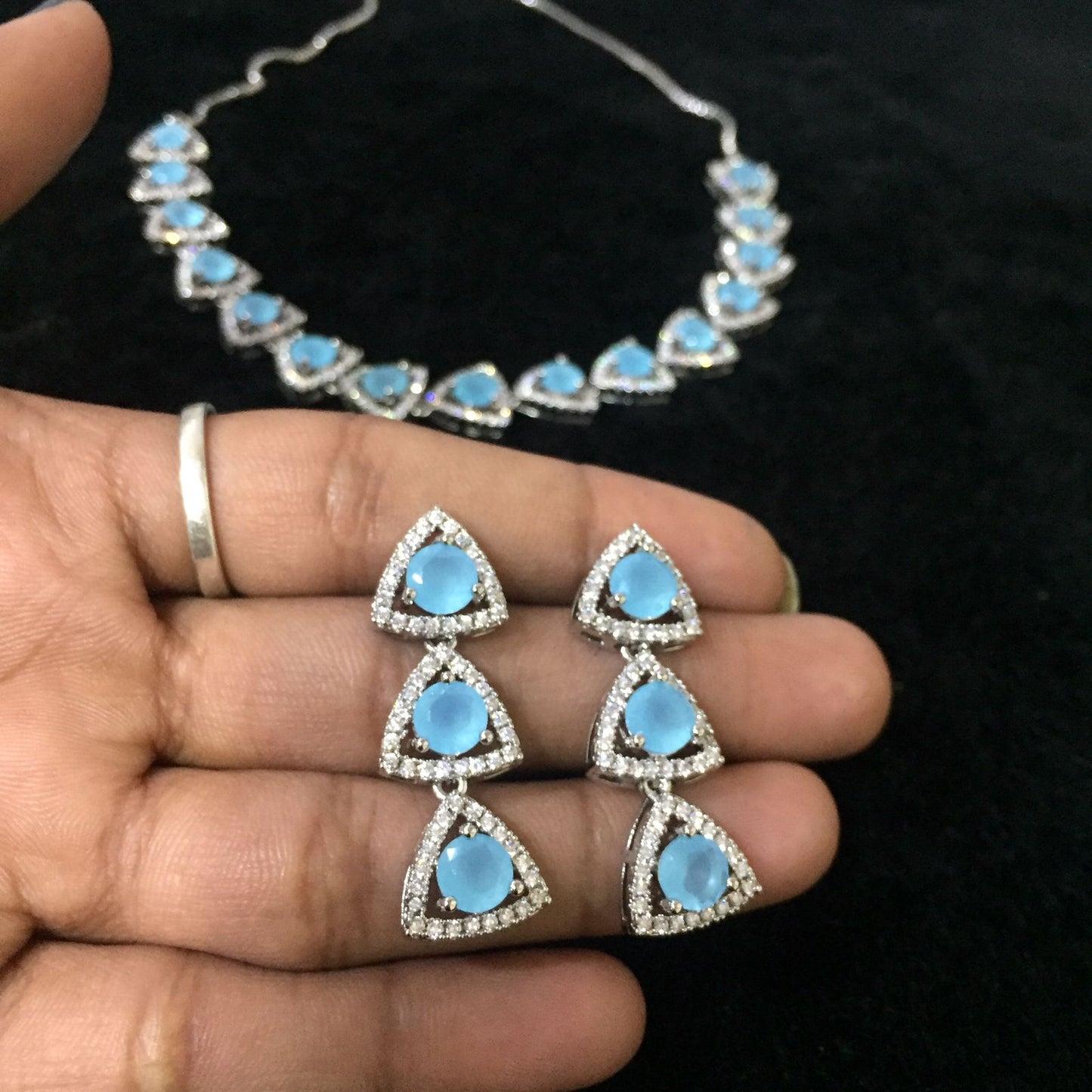 Diamond necklace set 358884