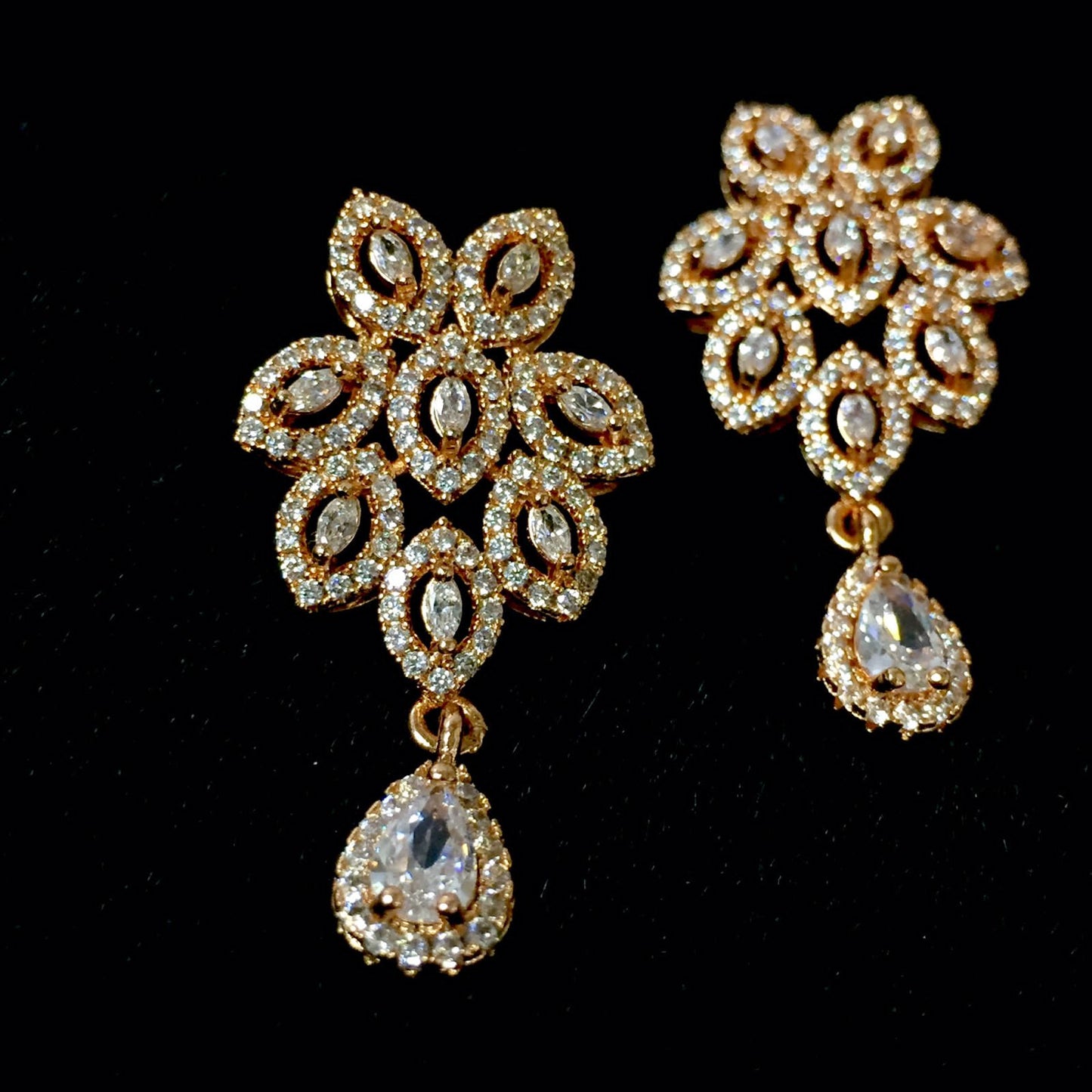 Zircon Earrings 35556