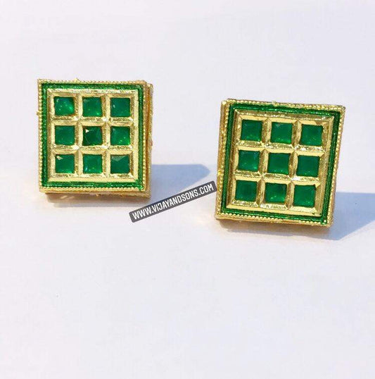 Studs / Topas 8970 - Vijay & Sons