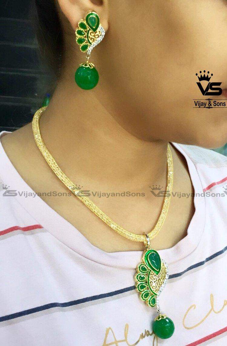 Party Wear Necklace / Green Set - Vijay & Sons