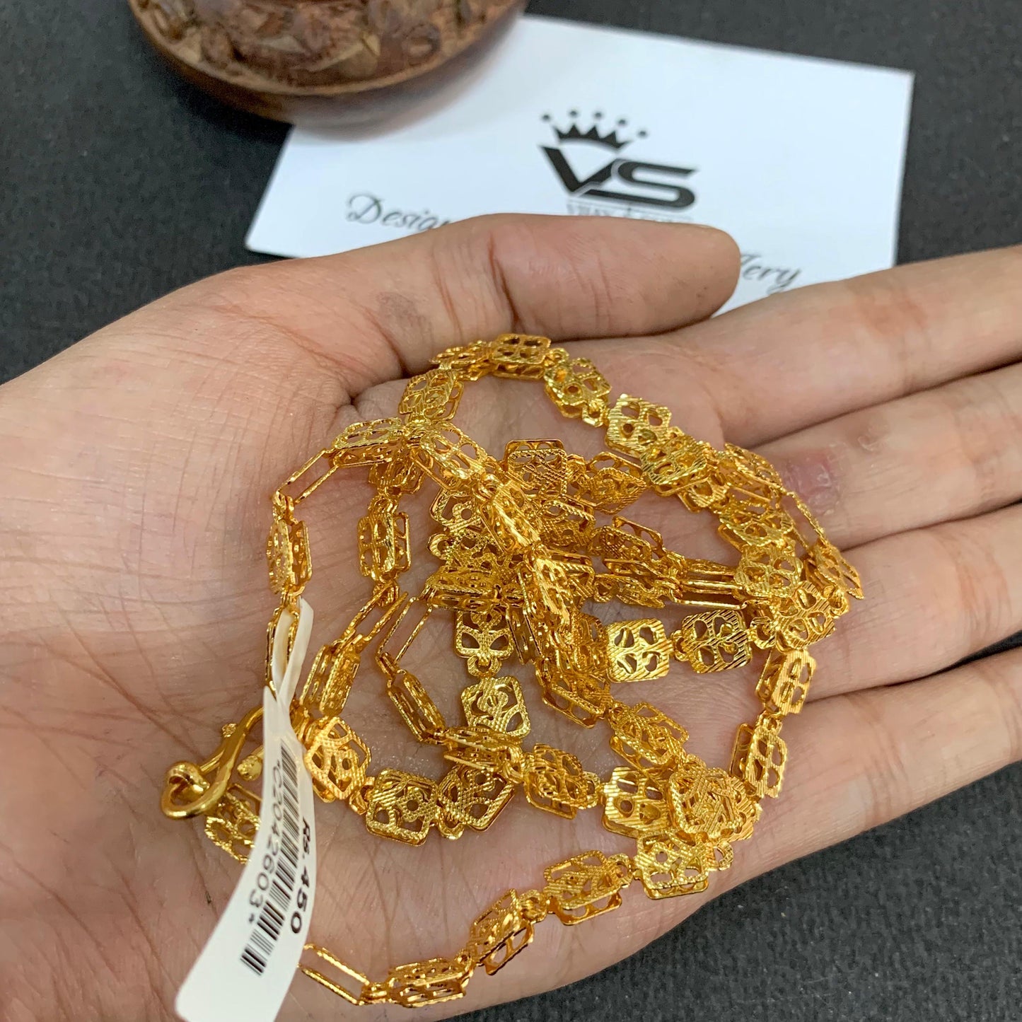 Golden Chain 5765555