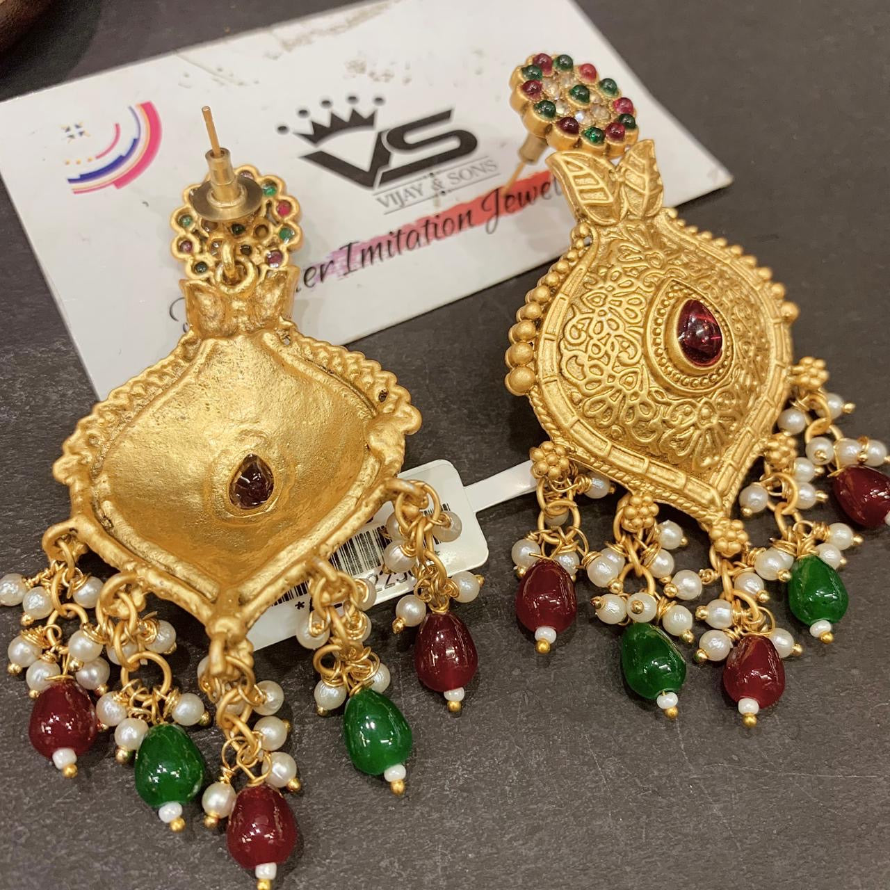 Antique earrings 7547