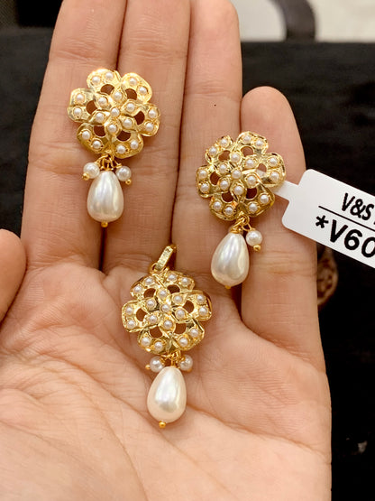 Jadau Pendant Set 24432