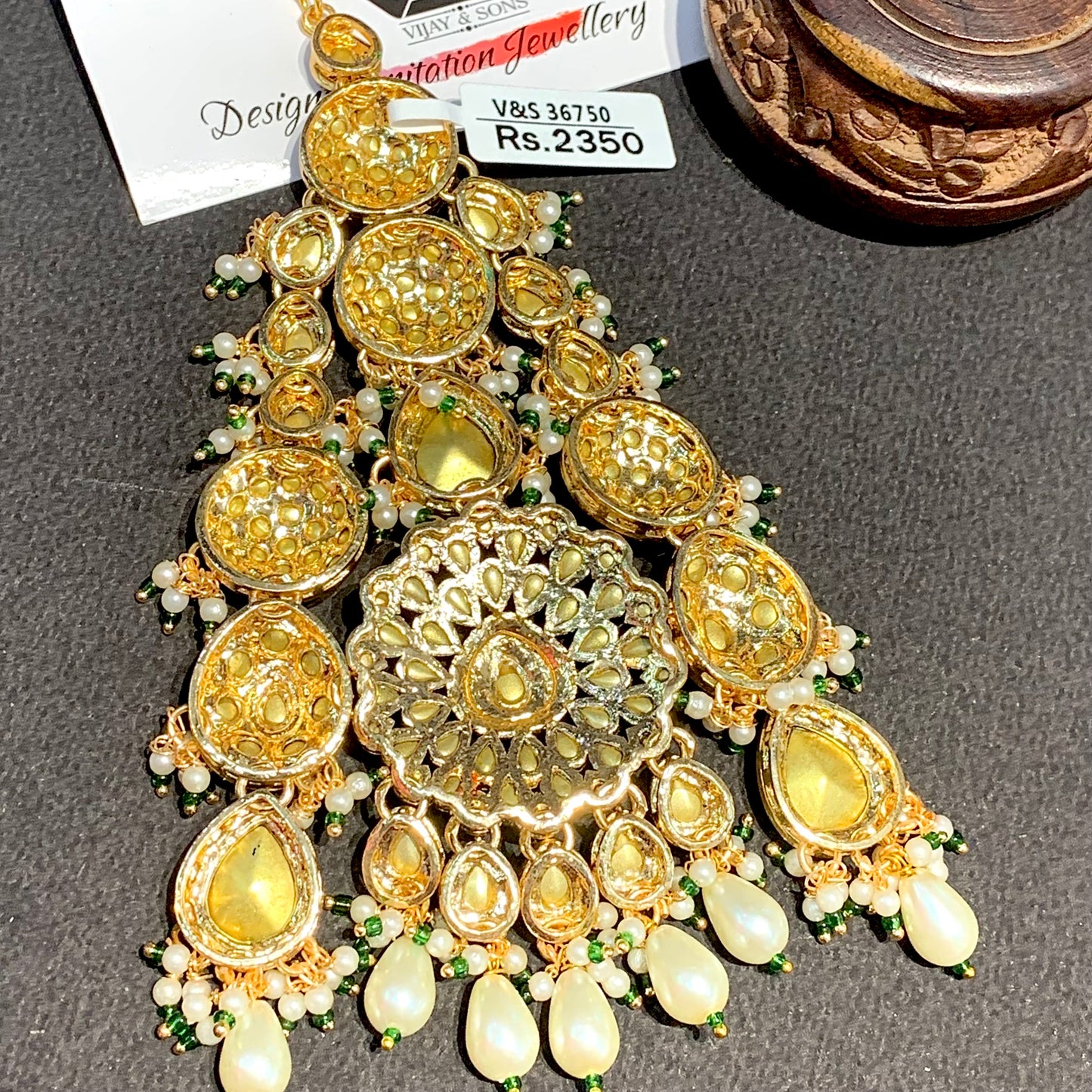 Kundan Passa 6765665