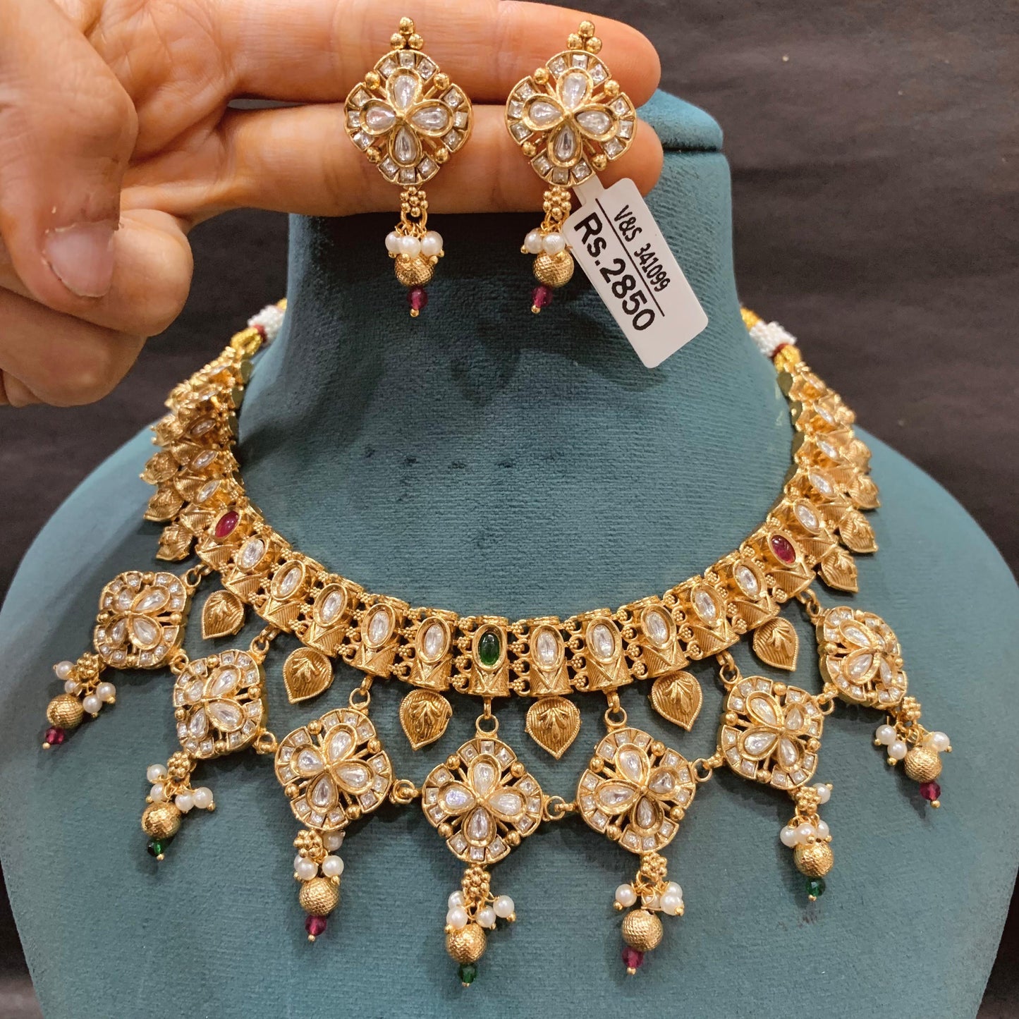 Kundan Necklace Sets 53736