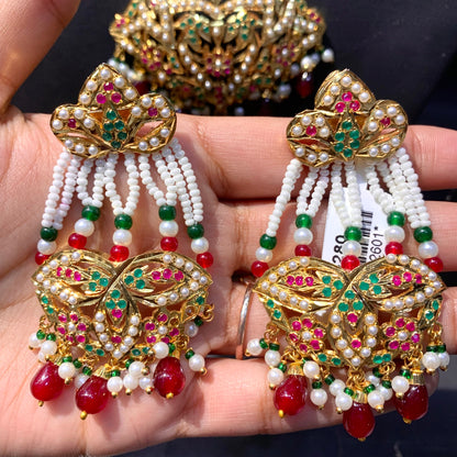 Jadau Necklaces 624778