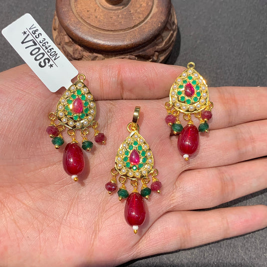 Jadau Pendant Set 562626