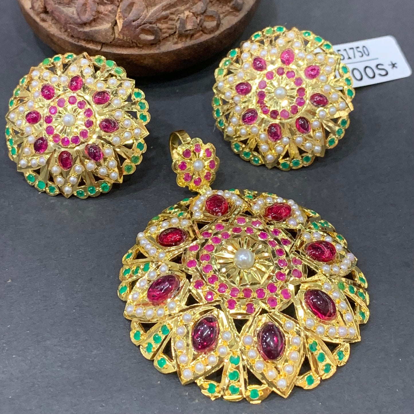 Jadau Pendant Set 57276