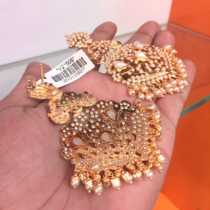 Jadau Earrings 423666