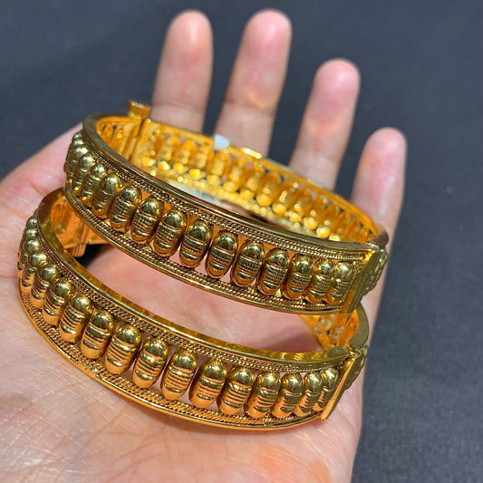 Antique Openable Bangles 577644
