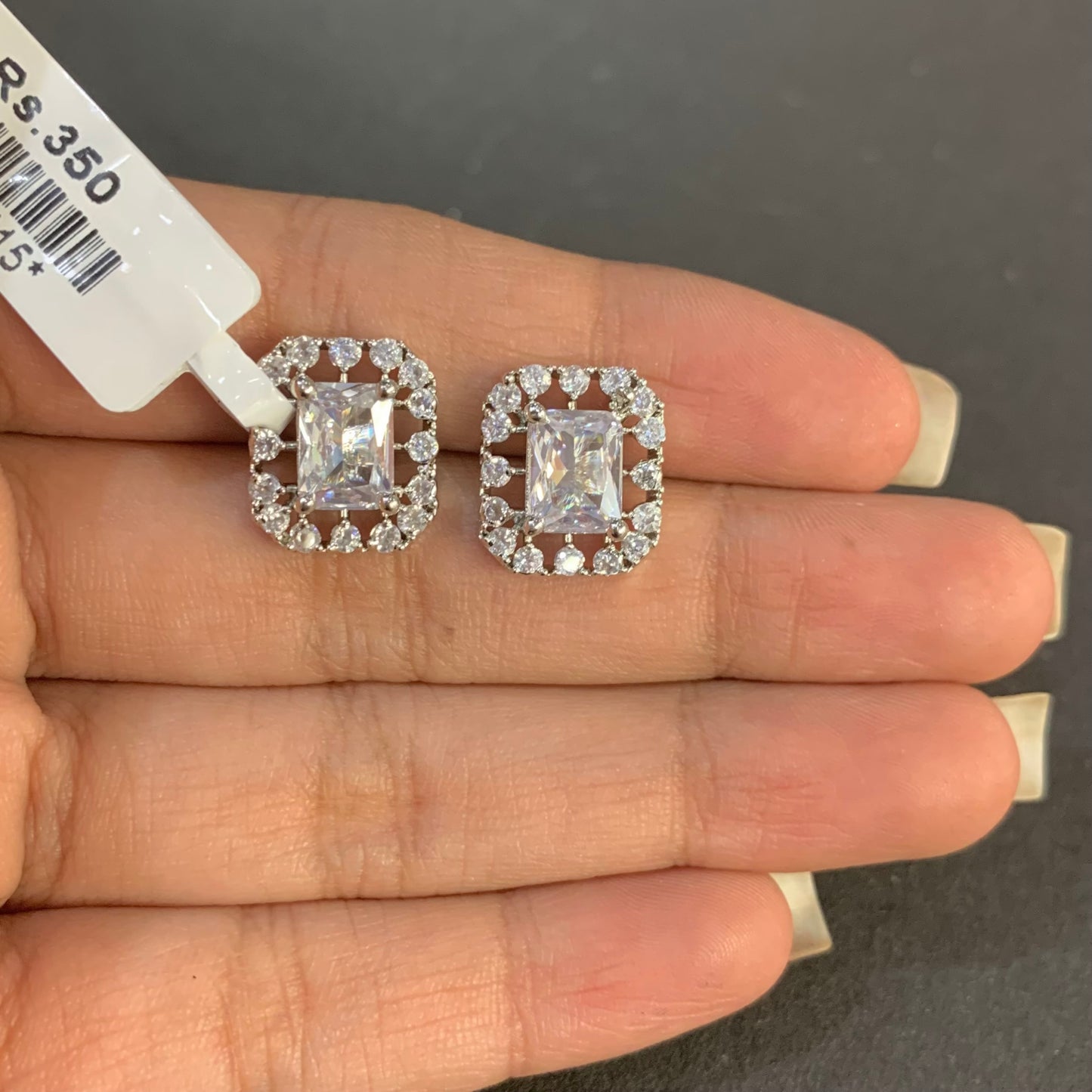 Zircon Earring 4642766