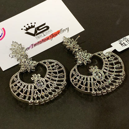 Diamond earrings 33456