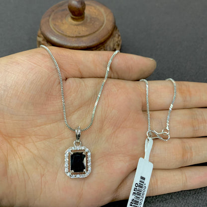 Zircon Pendant 667667