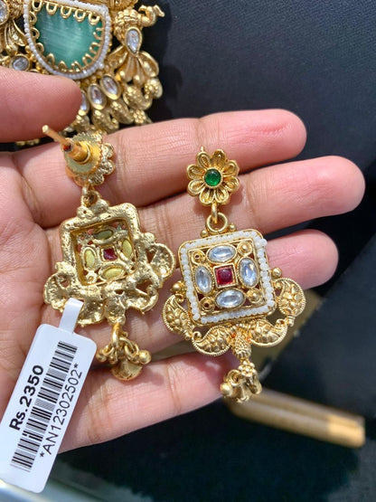 Antique Necklace Set 93738