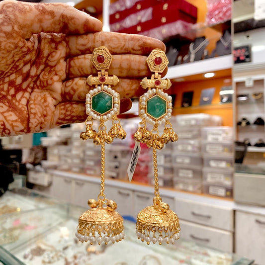 Antique earrings 2562