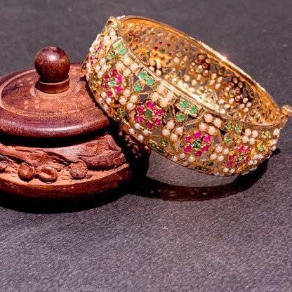 Openable Jadau Bangle 637455