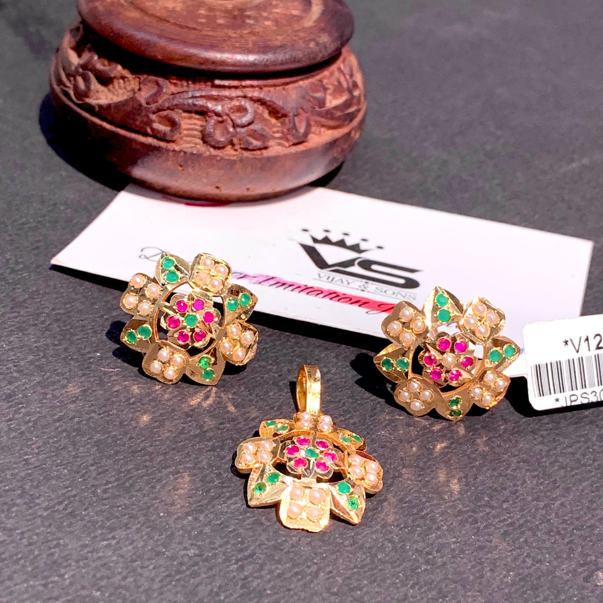 Jadau Pendant Set 4452525