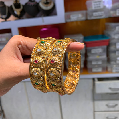 Antique Openable Bangles 545775