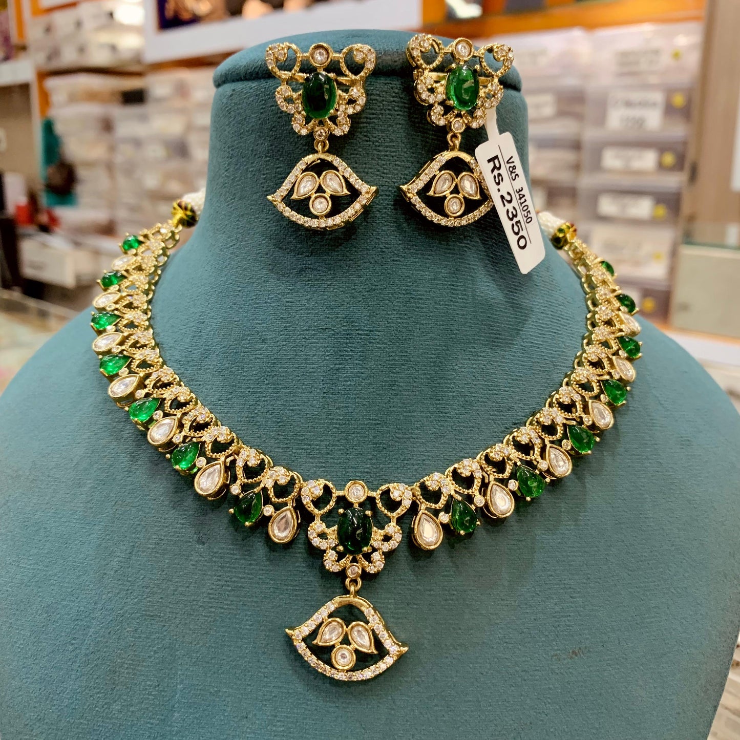 Kundan Necklace Set 5263653