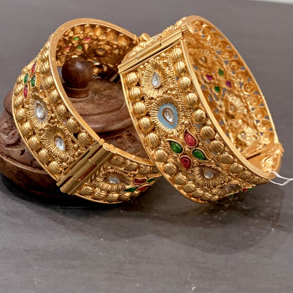 Antique Bangles 526366