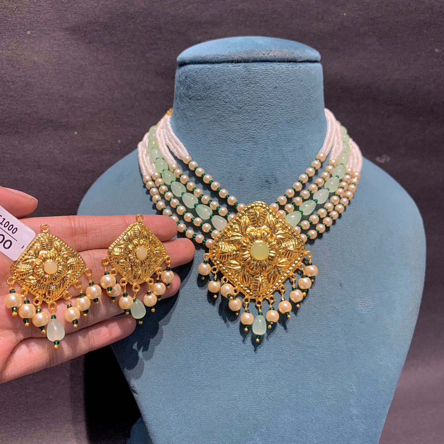 Gold Forming Necklace Set 517727