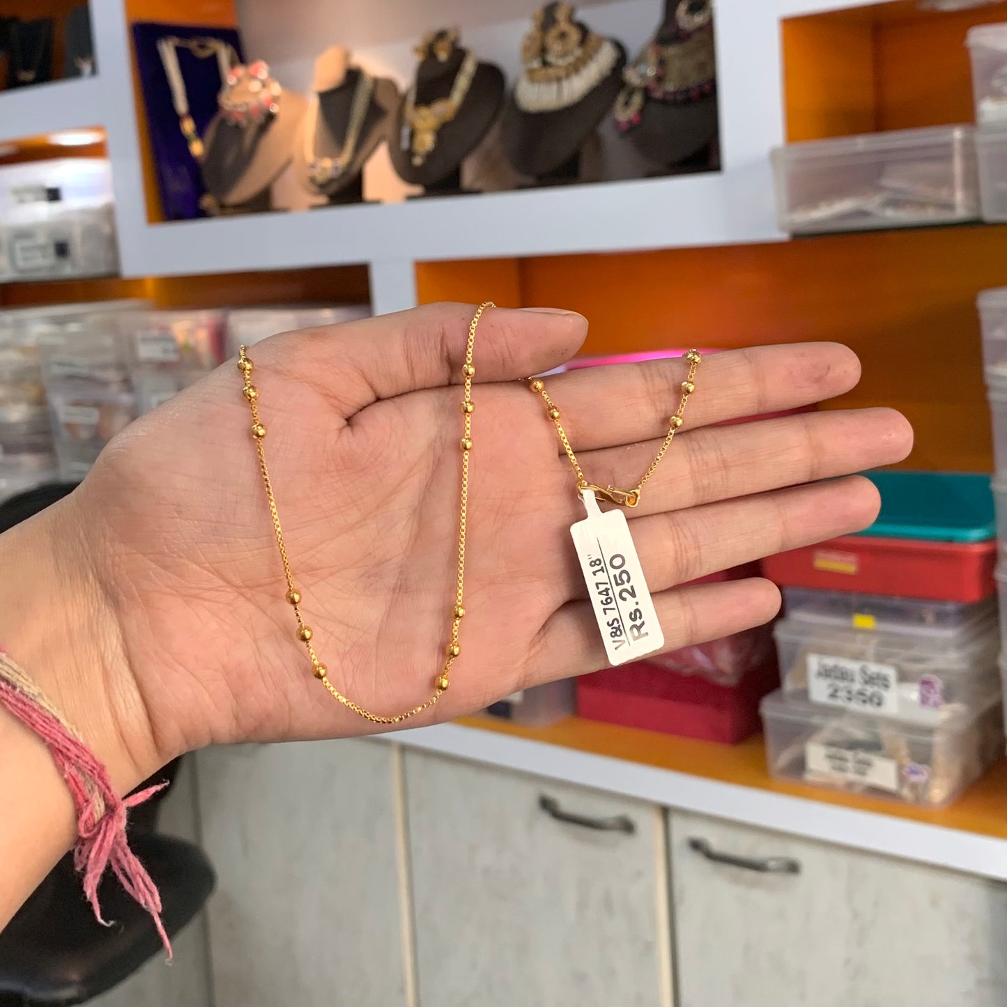Golden Chain 457755