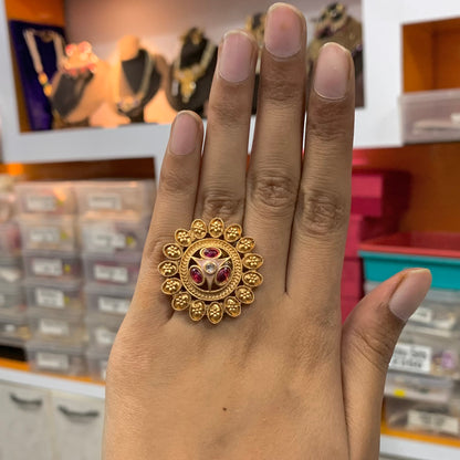 Antique Rings 4652552