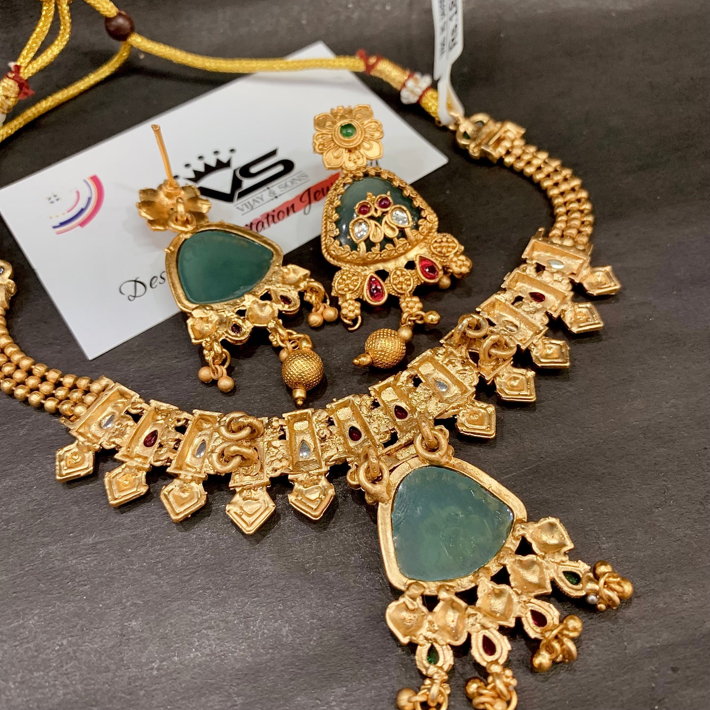 Antique Necklace Set 0850