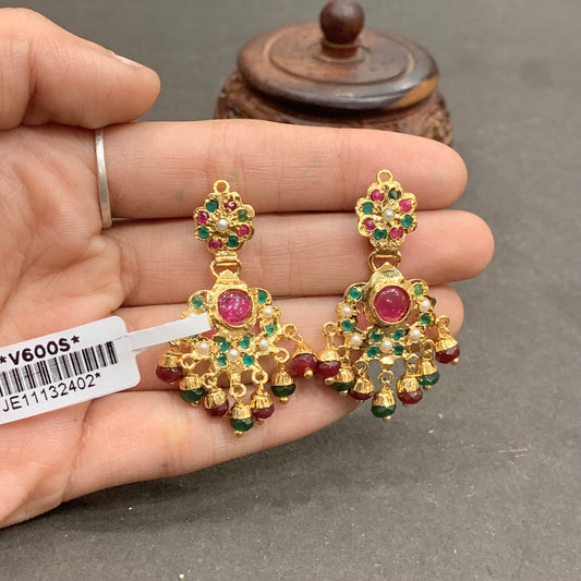 Jadau Earrings 637543