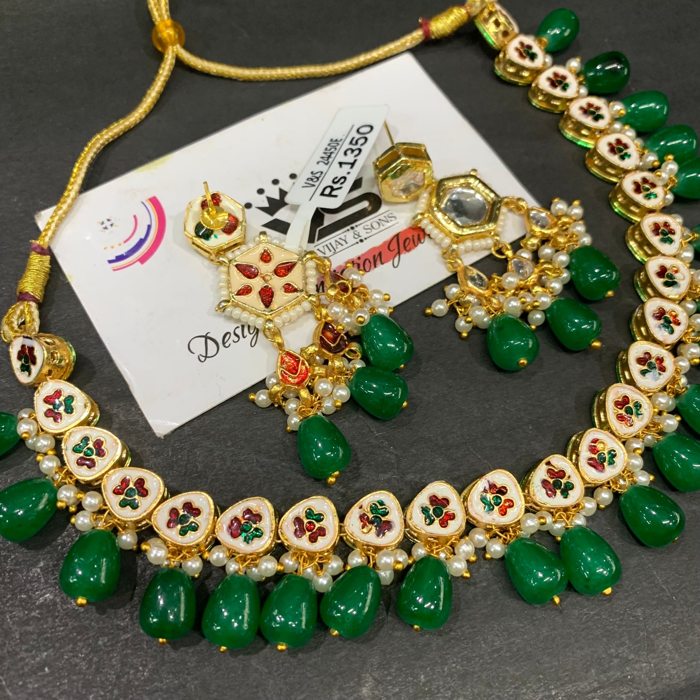 Jadau Naclaces 534556