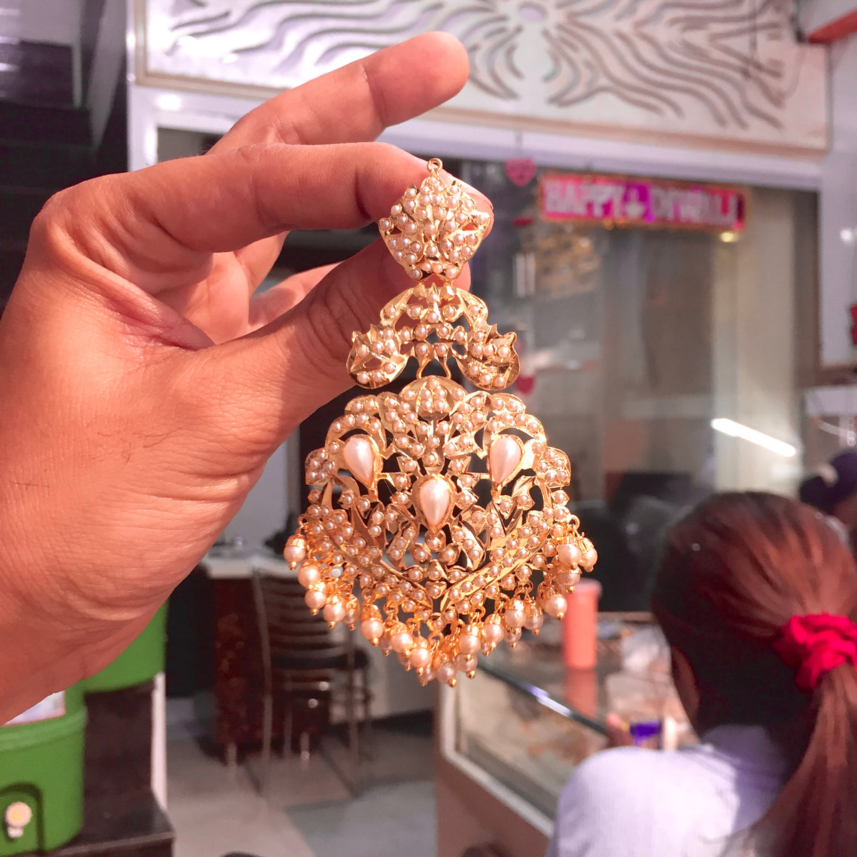 Jadau Earrings 423666