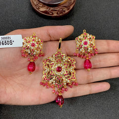 Jadau Pendant Sets