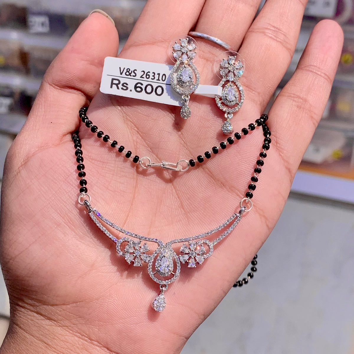 Zircon mangalsutra 34451525