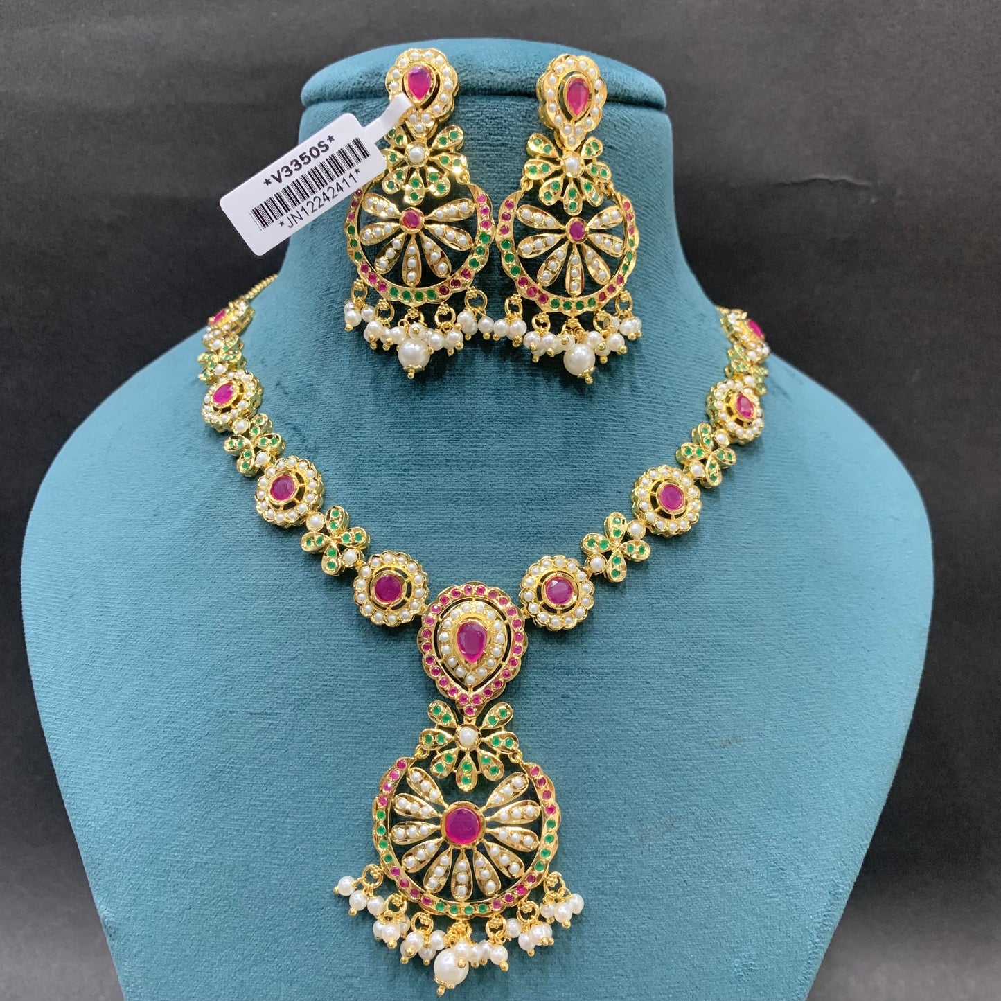 jadau necklace set