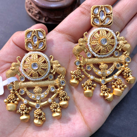 Antique Earrings 4356662