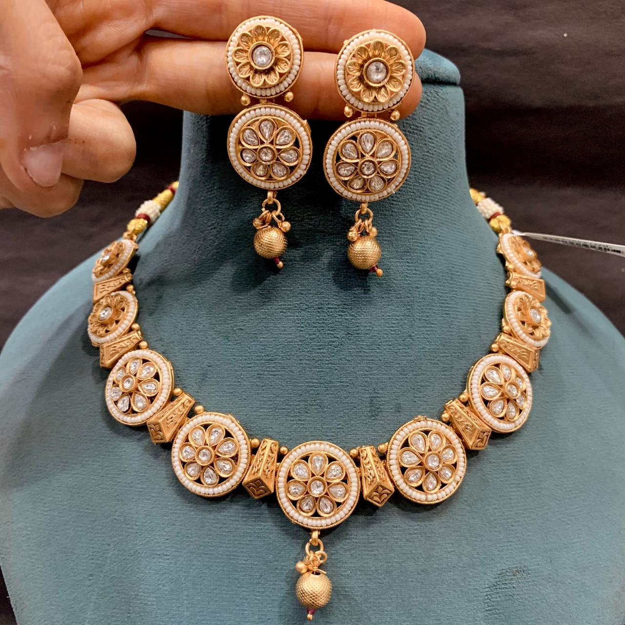 Kundan Necklace Sets 63763