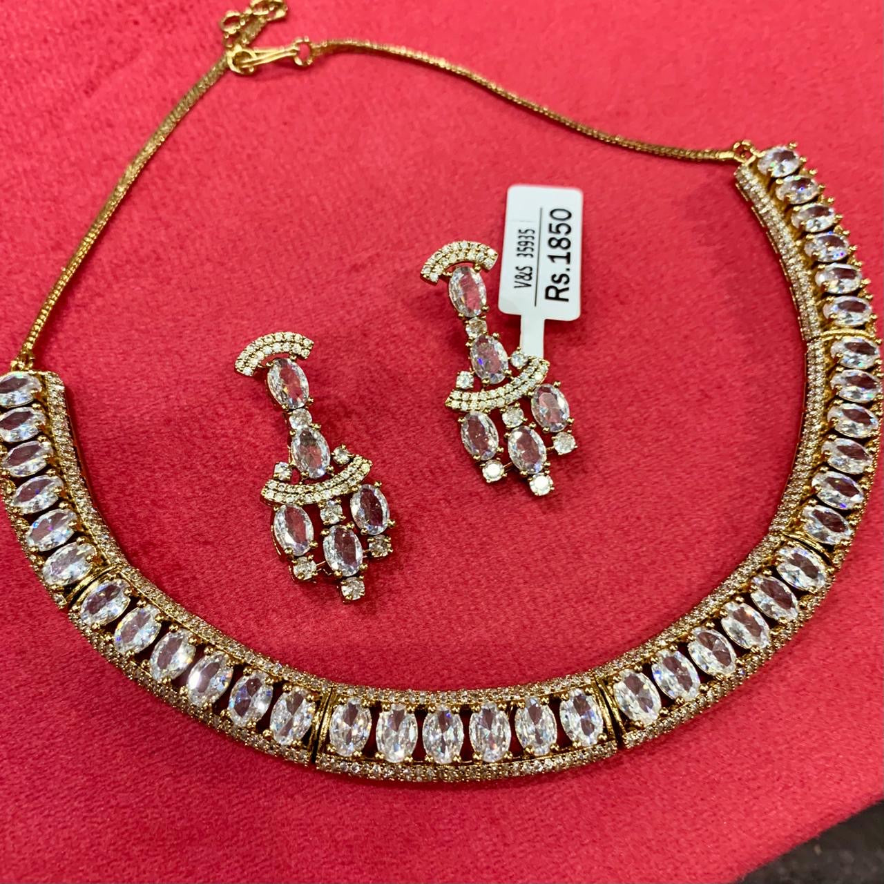 Zircon Necklace set 5266353