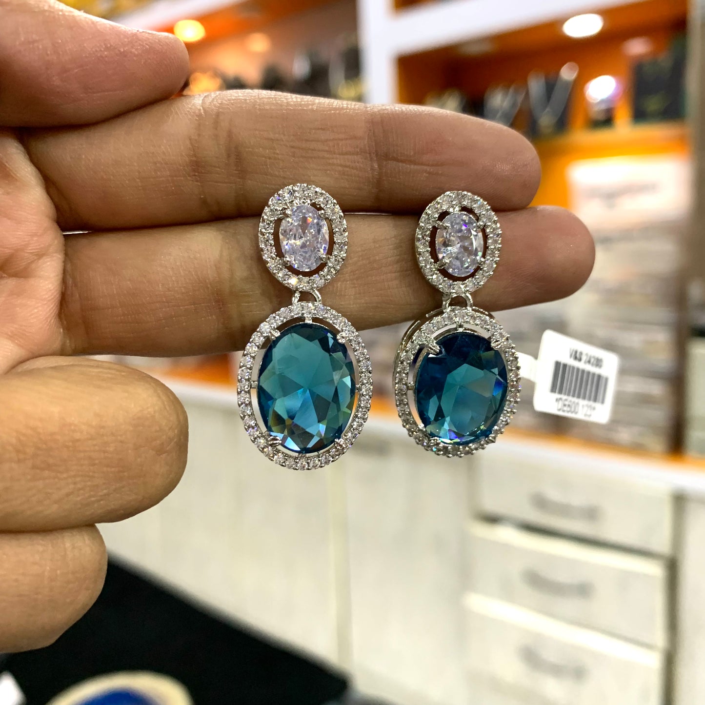 Zircon Earrings 5676680